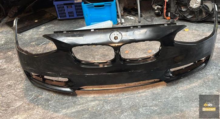 BMW voorbumper 1 Serie F20 F21 Sportline 51117272568, Auto-onderdelen, Carrosserie, Bumper, BMW, Voor, Gebruikt