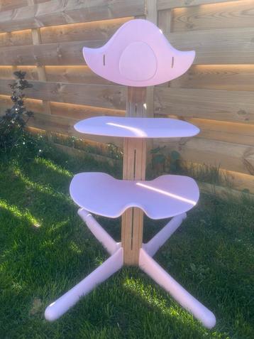 Nomi Roze Eetstoel, Kinderen en Baby's, Kinderstoelen, Ophalen, Zo goed als nieuw