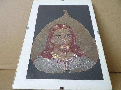 Jezus Christus geschilderd op blad boomblad 13x18cm 1980, Verzamelen, Religie, Gebruikt, Christendom | Katholiek, Overige typen
