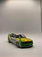 BMW M3 E30 Macau AutoArt 1/18, Ophalen of Verzenden, Zo goed als nieuw