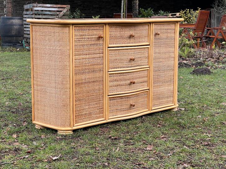 Rotan dressoir / commode 130 x 75 x 35 cm, Huis en Inrichting, Kasten | Dressoirs, Zo goed als nieuw, 100 tot 150 cm, 25 tot 50 cm