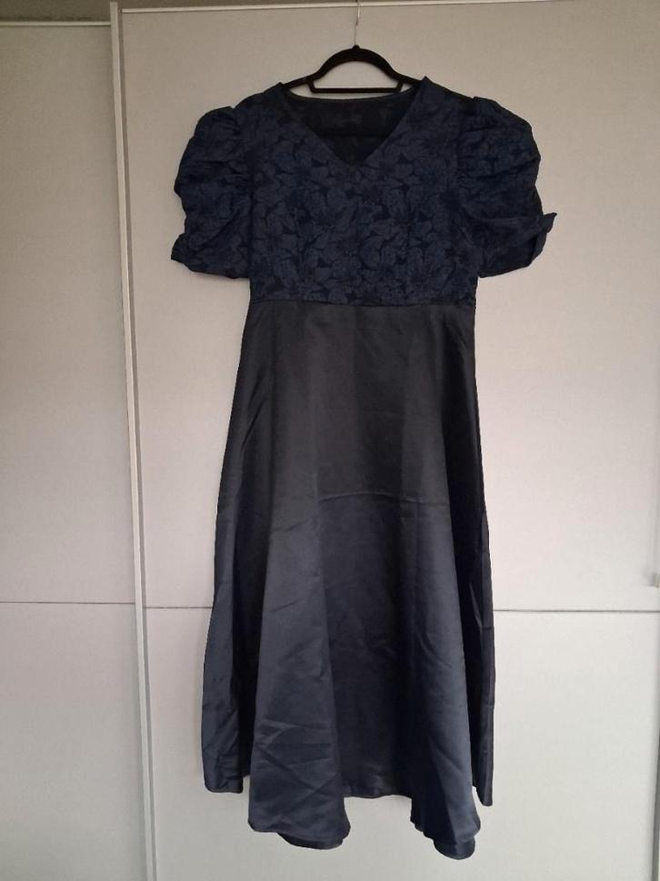 Robe de soirée bleu foncé taille L, Vêtements | Femmes, Robes, Comme neuf, Taille 42/44 (L), Bleu, Sous le genou, Enlèvement ou Envoi