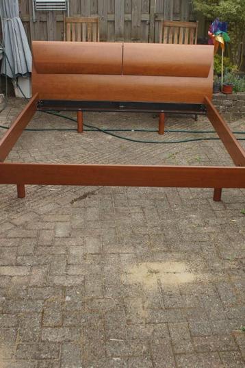 bedframe of bed ombouw, auping beschikbaar voor biedingen