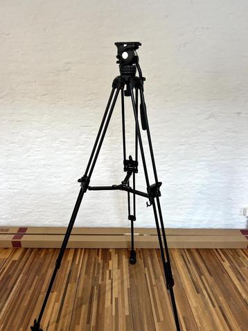 Videostatief E-IMAGE + statieftas beschikbaar voor biedingen