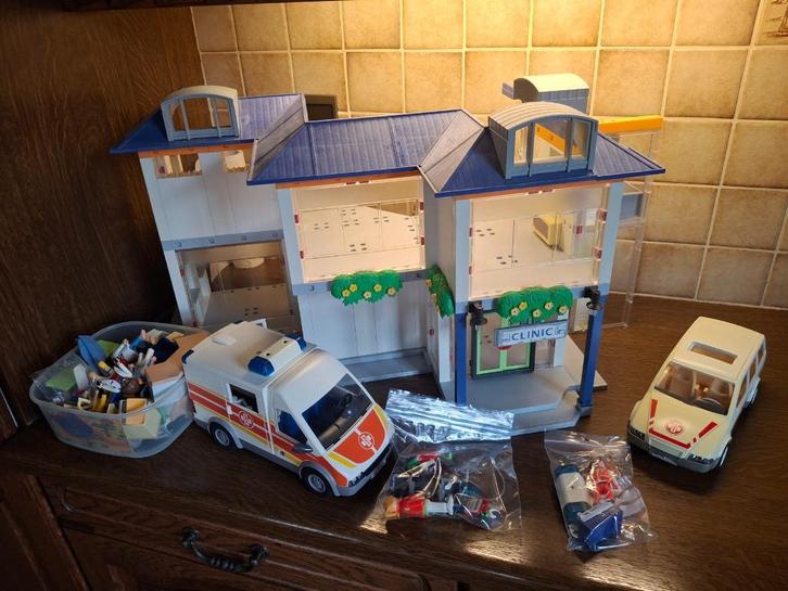 Playmobil - ziekenhuis, Kinderen en Baby's, Speelgoed | Playmobil, Gebruikt, Complete set, Ophalen of Verzenden