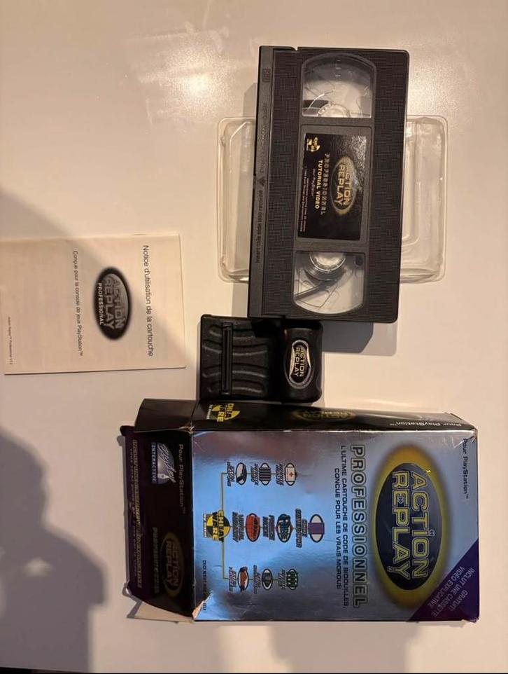 Professional Action Replay voor PlayStation 1 (PS1), Games en Spelcomputers, Games | Sony PlayStation 1, Zo goed als nieuw, Ophalen