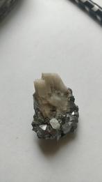 Skutterudite avec Calcite, Minéral, Enlèvement ou Envoi