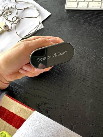 Bowers en Wilkins draadloze oortjes P15 beschikbaar voor biedingen