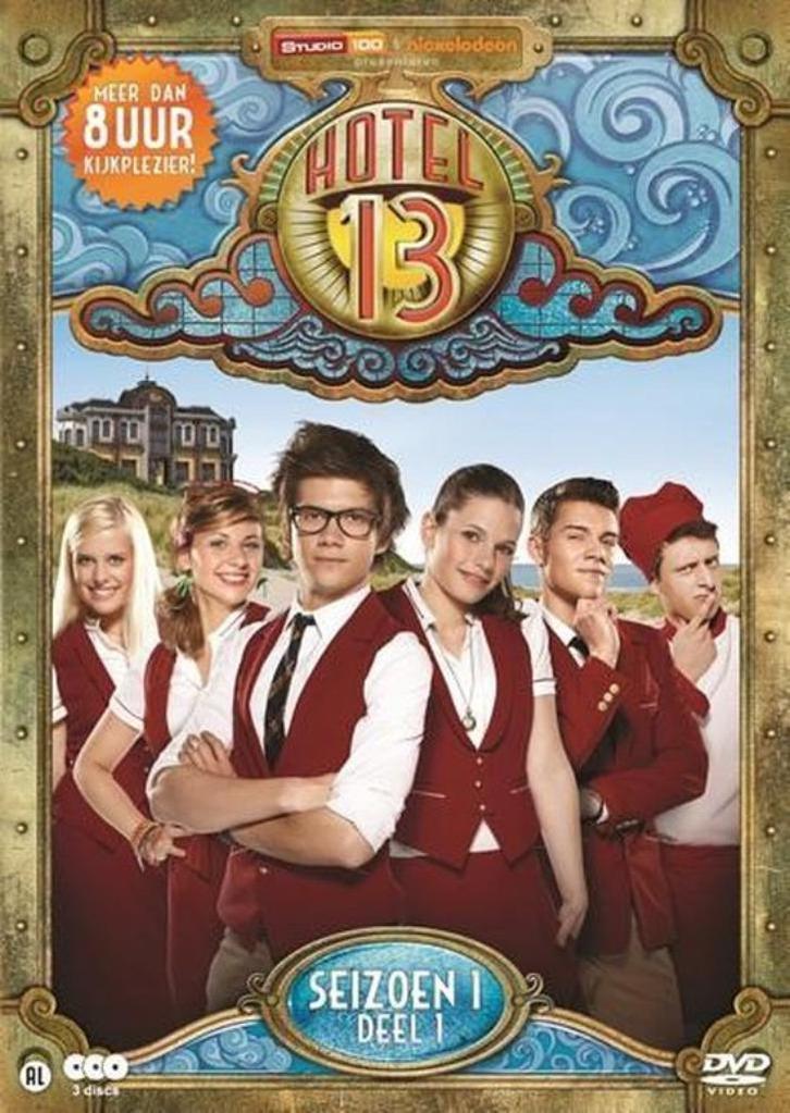 HOTEL 13 SEIZOEN 1 DEEL 1, Cd's en Dvd's, Dvd's | Tv en Series, Zo goed als nieuw, Komedie, Boxset, Vanaf 9 jaar, Ophalen of Verzenden