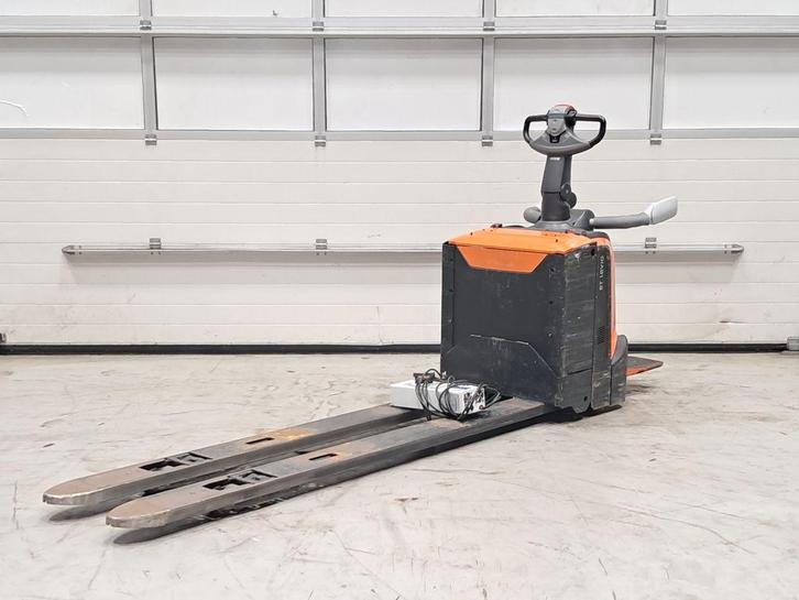 TOYOTA BT LPE200, Zakelijke goederen, Machines en Bouw | Heftrucks en Intern transport, Palletwagen, Elektrisch, 2000 tot 3000 kg