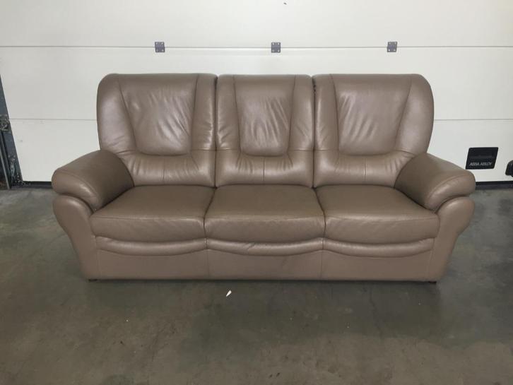 (19) Lederen 3 zit beige kleur, Huis en Inrichting, Zetels | Zetels en Chaises Longues, Gebruikt, Ophalen