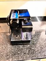Nespresso delonghi met melkopschuimer, Electroménager, Cafetières, Enlèvement, Utilisé, Cafetière, Réservoir d'eau amovible