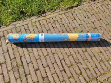 Nieuw tapijt wereldkaart 95 x 133 beschikbaar voor biedingen