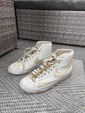 Nike Blazer midden '77 beschikbaar voor biedingen