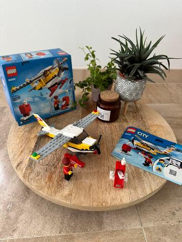 Lego City 60250 Postvliegtuig beschikbaar voor biedingen