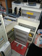 Assortiment verdeelkasten, gebruikt verschillende maten, Doe-het-zelf en Bouw, Elektriciteit en Kabels, Ophalen, Zo goed als nieuw
