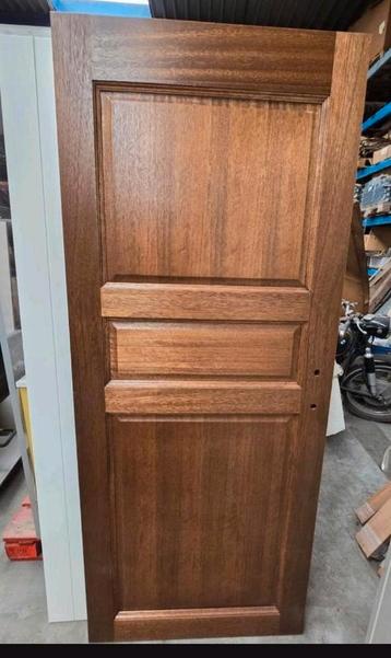 Nieuwe massief eiken deur eik deuren bruin hout