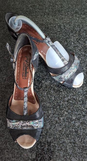 Dansschoenen - leder beschikbaar voor biedingen