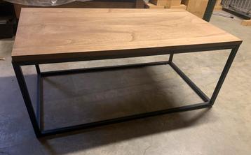 Salontafel rechthoekig beschikbaar voor biedingen