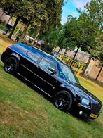 Chrysler 300c 3.0crd cdi v6 black on black kingkong, Auto's, Chrysler, Automaat, Achterwielaandrijving, Beige, Zwart