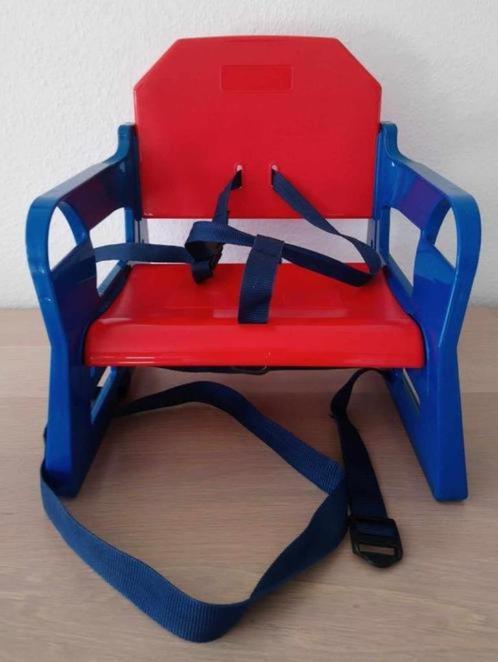 Rehausseur de chaise de voyage pour bambin., Kinderen en Baby's, Kinderstoelen, Gebruikt, Hangstoel, Gordel(s), Ophalen