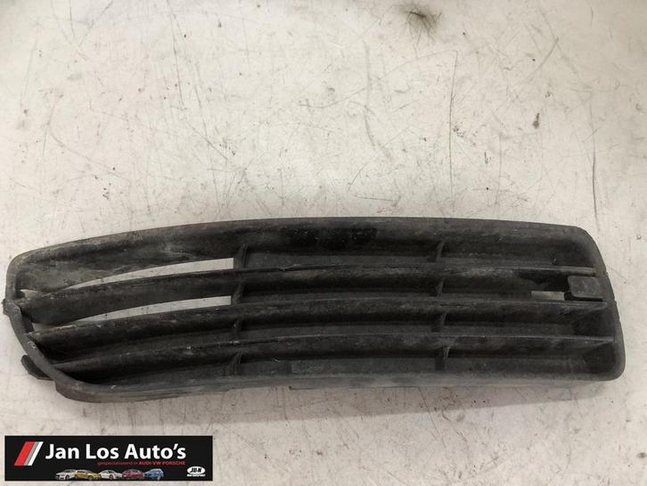 Audi A4 B5 bumperrooster rechts 8d0, Autos : Pièces & Accessoires, Autres pièces automobiles, Audi, Utilisé, Enlèvement ou Envoi