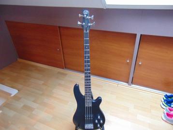Nieuwe Bas Gitaar J&D , met Actieve  Humbucker . beschikbaar voor biedingen