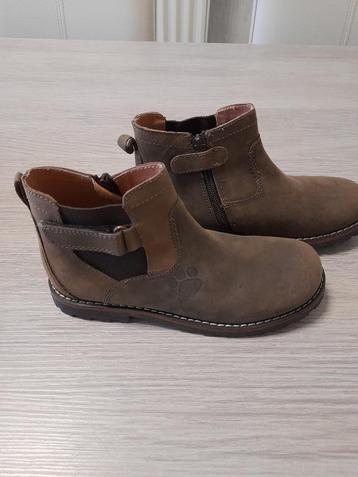 Bruine schoenen Woeffies 33 beschikbaar voor biedingen