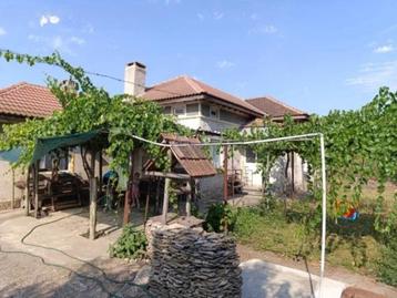 Bulgarije - Woning met Grote Tuin, Fruitbomen 15 km van zee beschikbaar voor biedingen