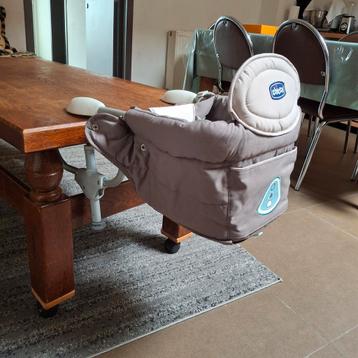 Eetstoel chicco, Kinderen en Baby's, Kinderstoelen, Ophalen, Zo goed als nieuw