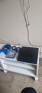 Playstation 4 met 2 bakjes, Games en Spelcomputers, Ophalen of Verzenden