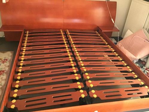 2 persoonsbed van 160 cm op 200 cm, Huis en Inrichting, Slaapkamer | Bedden, Gebruikt, Tweepersoons, 160 cm, 200 cm, Hout, Ophalen