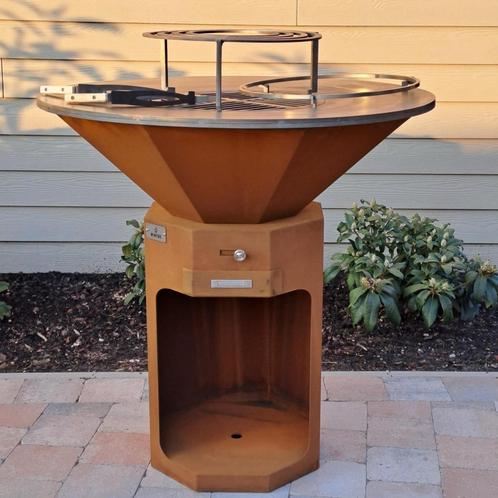 BBQ cortenstaal met bakplaat 85 of 100 cm, Tuin en Terras, Houtskoolbarbecues, Nieuw, Met accessoires, Ophalen of Verzenden
