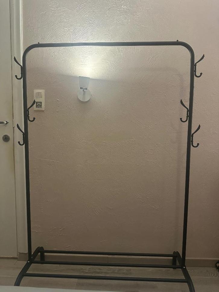 Nouveau porte-manteaux en métal noir — 105  157 cm, Maison & Meubles, Accessoires pour la Maison | Portemanteaux, Neuf, Portemanteau sur pied