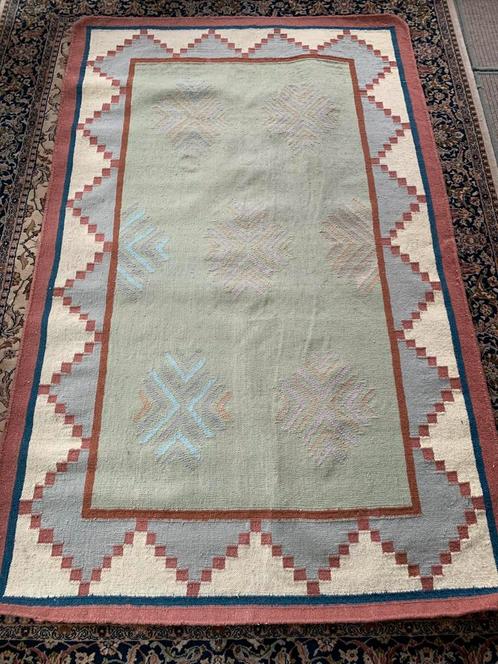Oud Kelim tapijt in hippe kleuren, Huis en Inrichting, Stoffering | Tapijten en Vloerkleden, Gebruikt, 100 tot 150 cm, 150 tot 200 cm