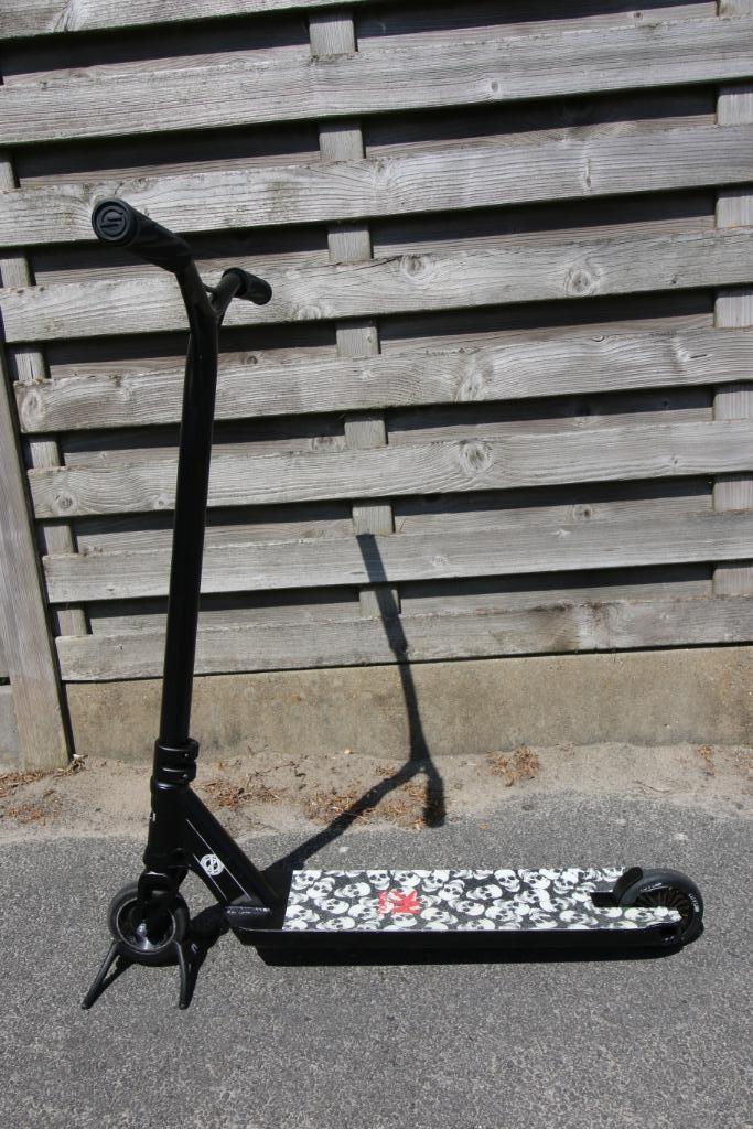 Professioneel stuntstep, Fietsen en Brommers, Steps, Zo goed als nieuw, Gewone step, Ophalen