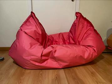 Mooie zitzak / magnifique pouf / beanbag  beschikbaar voor biedingen