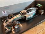 Lewis Hamilton 1:18 Malaysian GP Winner 2014 110140144, Collections, Marques automobiles, Motos & Formules 1, Enlèvement ou Envoi