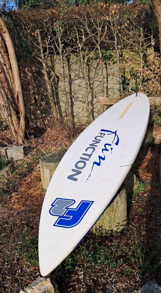 Planche de surf + voiles + accessoires, Sports nautiques & Bateaux, Enlèvement, Utilisé