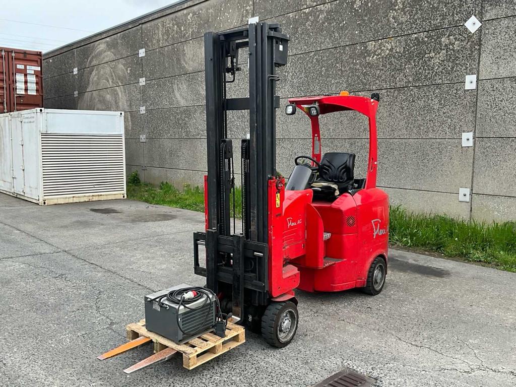 Levi AC1000 2015 Linge élévateur à allée étroite, Articles professionnels, Machines & Construction | Chariots élévateurs & Transport interne