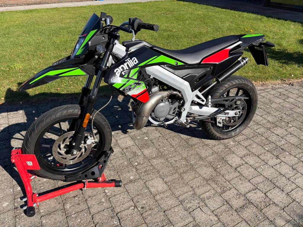Aprilia SX 50 2020, Vélos & Vélomoteurs, Cyclomoteurs | Derbi, Utilisé, Classe B (45 km/h), Enlèvement