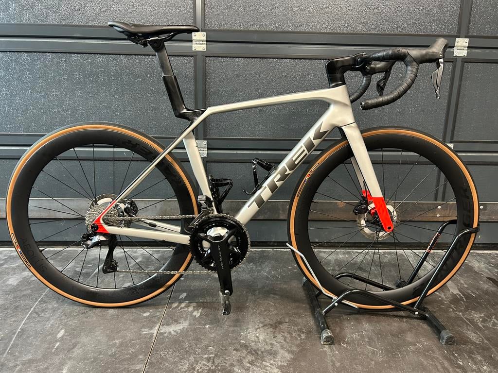 Trek Madone SL7 gen 8, Fietsen en Brommers, Fietsen | Racefietsen, Zo goed als nieuw, Ophalen