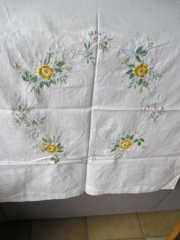 tafelkleedjes, Huis en Inrichting, Tafelkleden, Zo goed als nieuw, Vierkant, Binnen, Ophalen of Verzenden