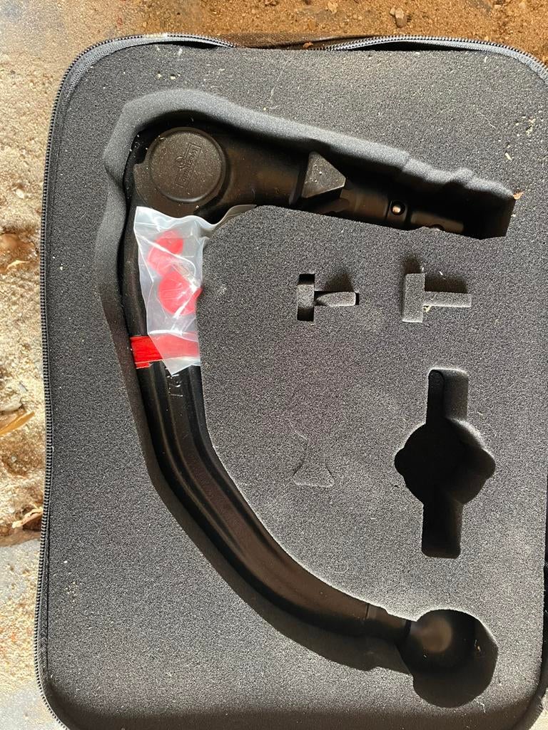 Trekhaak Tesla 3, Ophalen