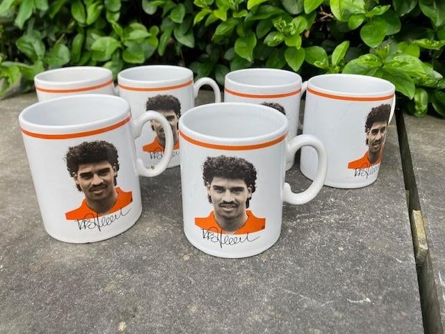 6 TASSES A CAFÉ FRANK RIJKAARD AJAX FC BARCELONE AC MILAN, Enlèvement ou Envoi, Utilisé
