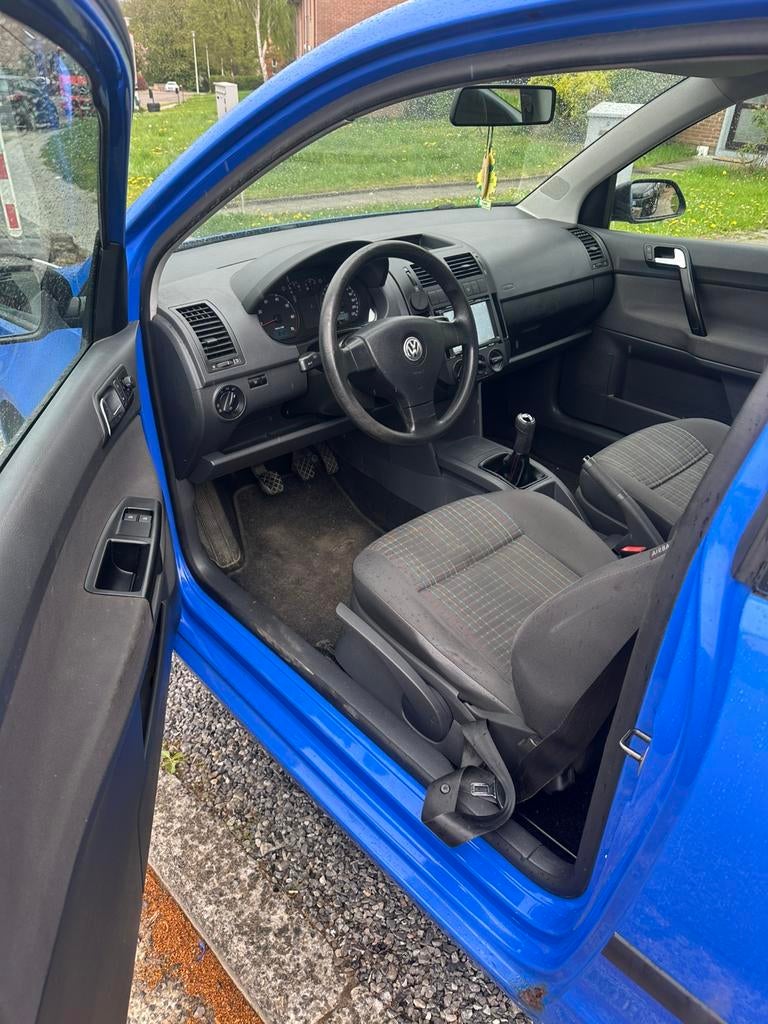 Prête à immatriculé peut de km essence rentre bruxelles 2030, Achat, Vitres électriques, Particulier, Rio