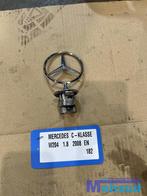 MERCEDES C KLASSE W204 motorkap logo 2007-2011, Auto-onderdelen, Gebruikt, Mercedes-Benz AG, Mercedes-Benz, Mercedesstrasse 120
70372  Stuttgart, DE