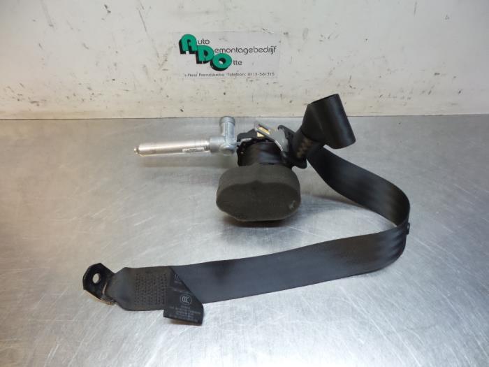 Veiligheidsgordel rechts-achter van een Volvo S40, Auto-onderdelen, Interieur en Bekleding, Volvo, Gebruikt, 3 maanden garantie