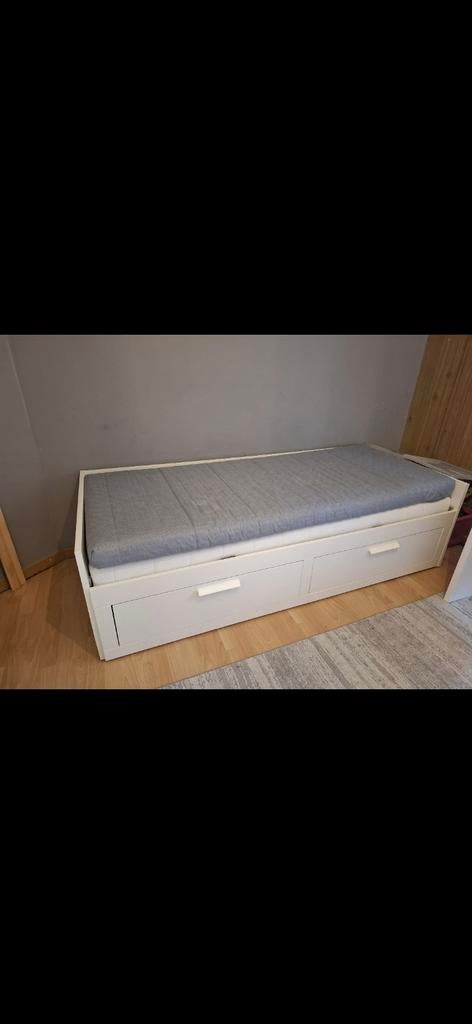 Lit BRIMNES ikea convertible 2 places excellent etat, Enlèvement