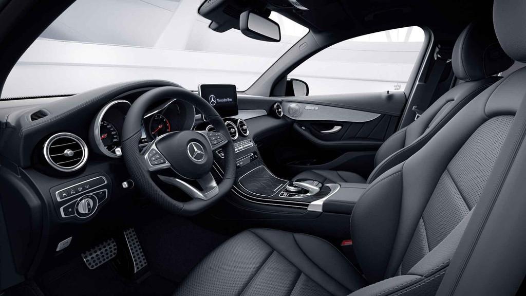 Mercedes-Benz GLC-Klasse 250 4MATIC Coupé AMG Line | Panora, Autos, Entreprise, Noir, 5 portes, Tissu